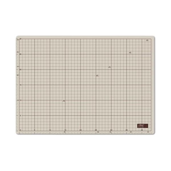 ●材質…塩化ビニール●サイズ…A3サイズ（450×320mm）●厚さ…2mm●ライン(グリッド)…1cm刻み(両面に付いています)●軟質塩ビの間に硬質塩ビを挟んだサンドイッチ構造で両面使用可能です。●表は目に優しいソフトグレー、裏は落ち着いた印象のブラウンの2色使い。　