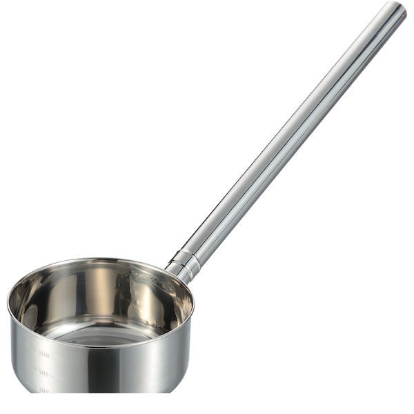 (LINEクーポン有)4703267401202 猪熊製作所 カシワ 18−8ステンレス柄目盛付水杓子12cm 500cc