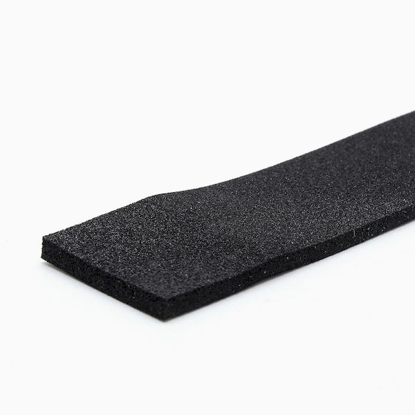 (LINEクーポン有)和気産業 4903757320321 WSG12 平型スポンジPE 寸法3×30mm