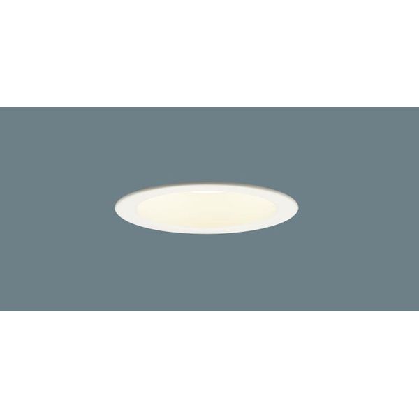 【商品説明】●天井埋込型　LED（電球色）　ダウンライト　浅型8H・高気密SB形・拡散タイプ（マイルド配光）　調光タイプ（ライコン別売）／埋込穴φ100　白熱電球60形1灯器具相当【光源】●LED（電球色タイプ）　●色温度：2700 K　●光源寿命40000時間（光束維持率70％）【寸法質量】●埋込穴径：φ100 mm　●埋込高：80 mm【仕様注意事項】●器具光束：450 lm　●電圧：100 V　●消費電力：5.6 W　●消費効率：80.3 lm/W●【枠】ホワイトつや消し●天井埋込型、埋込穴φ100、浅型8H・高気密SB形・拡散タイプ（マイルド配光）●Ra83【適合ライトコントロール】リビングライコンNQ28752WK （別売）【適合ライトコントロール】リビングライコンNQ28752SK （別売）【適合ライトコントロール】リビングライコンNQ28732WK （別売）【適合ライトコントロール】リビングライコンNQ28732SK （別売）【適合ライトコントロール】リビングライコンNQ28751WK （別売）【適合ライトコントロール】リビングライコンNQ28751SK （別売）【適合ライトコントロール】リビングライコンNQ28770W （別売）【適合ライトコントロール】リビングライコンNQ28770H （別売）【適合ライトコントロール】LED埋込調光スイッチB（ロータリー式）WT57511W （別売）【適合ライトコントロール】LED埋込調光スイッチC（ロータリー式）WTC57521W （別売）【適合ライトコントロール】LED埋込調光スイッチ（ロータリー式） （3.2A）WTC57523W （別売）【適合リニューアルプレート】LGK02000【適合リニューアルプレート】LGK02001【適合リニューアルプレート】LGK02004【適合リニューアルプレート】LGK02005●60形電球1灯器具相当●55度までの傾斜天井に取付可能●位相制御式（2線式）●入力電流（100V時）：0.06 A●適合ライコン（別売）との組み合わせで100％〜1％調光可能●配光については斜天井対応となっていません。●施工時、埋込高さは80mm必要となります。●直下近接限度10cm