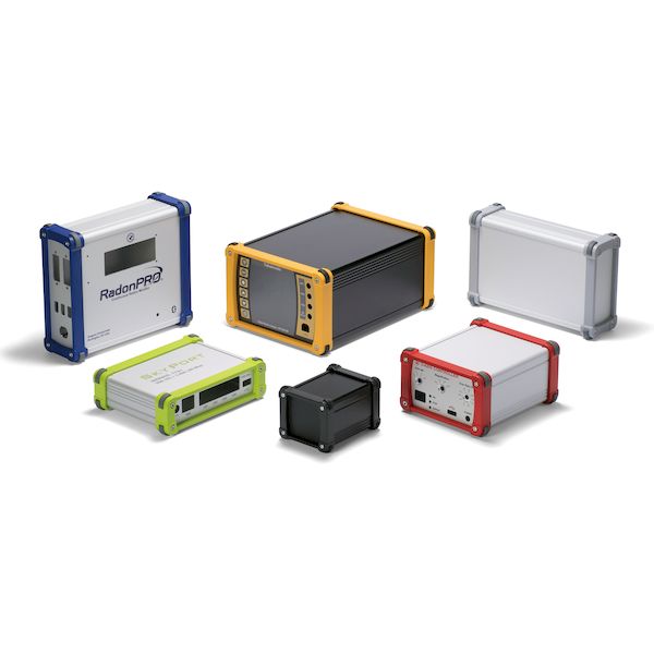 (LINEクーポン有)タカチ電機工業 EXP9-5-7BR 【2セット】 直送 代引不可・他メーカー同梱不可 コーナーガード付アルミケースアルミパネルタイプ EXP957BR