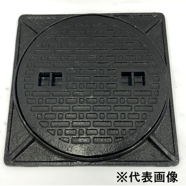 【商品説明】●特徴：乗用車荷重用の鋳鉄製・普及型マンホール蓋+枠セットです。呼称は穴径表示となっております。●材質：鋳鉄製・黒色●蓋寸法 フタ径B（mm）495●枠寸法 穴径A（mm）：450●枠寸法 枠外径C（mm）：530●枠寸法 枠高さH（mm）：38●適用車種（荷重）：乗用車荷重●単重（kg）：21●仕様：蓋・枠セット●注意：※個人宅配送は不可となります。マンホール蓋 丸フタ マンホールフタ 鋳鉄マンホール 鋳鉄製マンホール 浄化槽 蓋 車庫 ガレージ 鉄製 黒 マンホール 浄化槽 ふた フタ 蓋 鋳鉄製雨水蓋 浄化槽用 汚水蓋 浄化槽 蓋 カネソウ マンホール 中部コーポレーション 第一機材 マンホール ニムラ マンホール