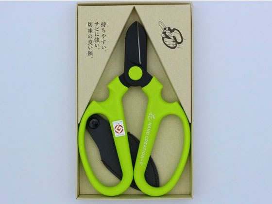 【商品説明】●グッドデザイン賞受賞商品。●専門店限定でお取り扱いをしていたハンドクリエーションの黒刃が登場。●花屋さんはじめ、職人さんでも好評でしたが、インスタ等からライトユーザーからの問い合わせも殺到した人気商品が一般発売になりました。●通常の白刃のハンドクリエーションとの違いは刃先。【仕様】●サイズ：全長：170mm／ハンドル横幅：最大10cm／刃長：42mm●重量：約140g●材質：刃部：刃物用炭素鋼（表面フッ素樹脂加工）／ハンドル部：エラストマ樹脂●個装サイズ：195x118x20mm●カラー：ライムグリーン●商品形状：箱●付属品：刃先ケース付き※お色は画像イメージと異なる場合がございます※ケースの色はお選びいただけません。【備考】※メーカーの都合により、パッケージ・仕様等は予告なく変更になる場合がございます。【検索用キーワード】坂源　HクリエーションF170黒刃Lグリーン　箱　HクリエーションF170黒刃Lグリーン箱　農業資材　園芸用品　農具　坂源　HクリエーションF170黒刃Lグリーン箱　農業資材　園芸用品　農具　HクリエーションF170黒刃Lグリーン　箱　＃62142　1個　E87998ハンドクリエーションシリーズのニュータイプ「黒刃」