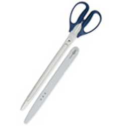 A4サイズの短辺(210mm)を楽々切ることができる プラス フィットカット スクラップはさみ