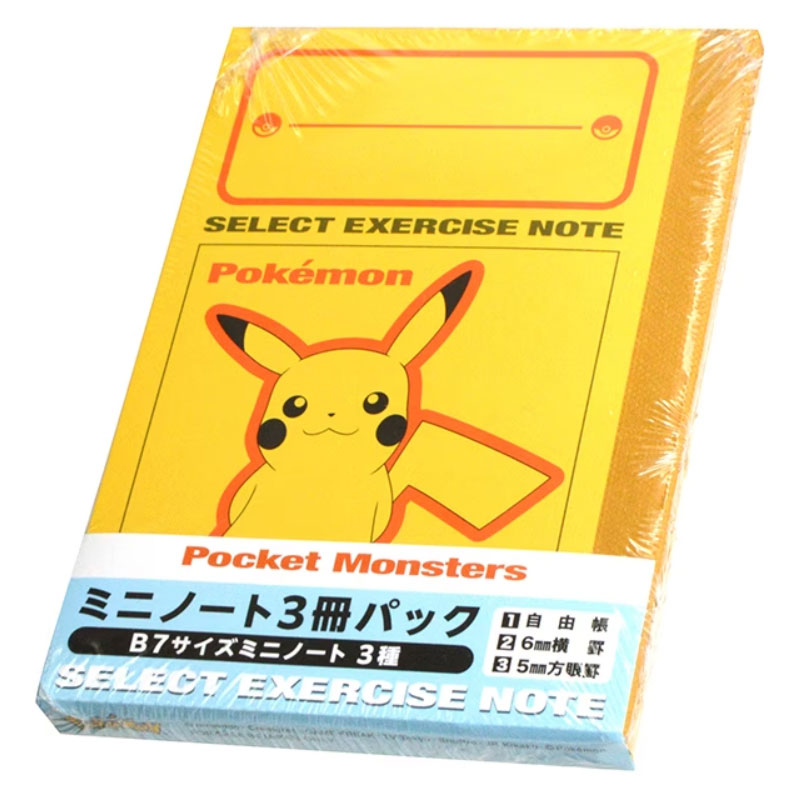 セレクトシリーズのデザインで、ポケモンのミニノートが登場。メモにも持ち運びにも便利な手のひらサイズの3冊パック、本文30枚60ページ。糸綴じクロス巻き製本。自由帳、横罫、方眼の3柄そろえた3冊パック。●サイズ：横9.1cm&times;縦12.8cm&times;厚み1.2cm/冊●重さ：110g●色：黄色●糸綴じクロス巻き製本　