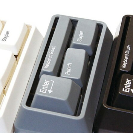 パソコンのキーボード？ いいえ、ステーショナリーです! デスク回りの必需品がセットになったキーボード・ステーショナリーセット