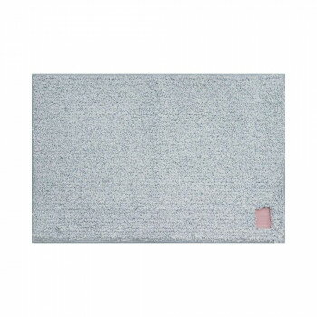 驚きの吸水力とサラサラの足ざわりを実現します。※マット裏面にスベリ止め加工を施しているので、塩化ビニール系の床材で長時間使用するとスベリ止め加工の成分が反応し床材が変色することがあります。サイズ500×750×20mm個装サイズ：4×38×...