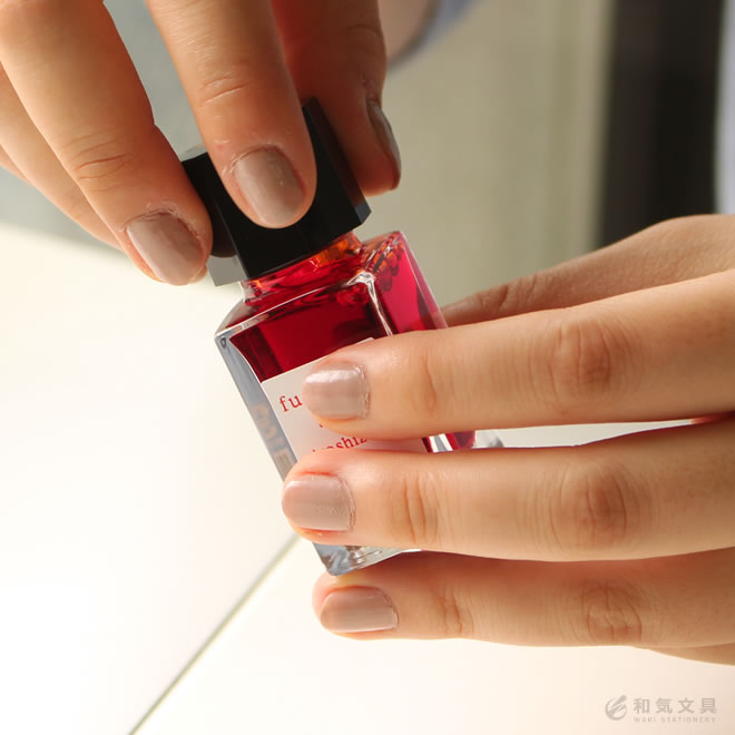 パイロット PILOT 万年筆インキ 色彩雫（いろしずく）iroshizuku mini 3色セット 15ml×3 万年筆 インク 翌日配送対応 bunguya-10215993 文房具の和気文具 サンプル画像2