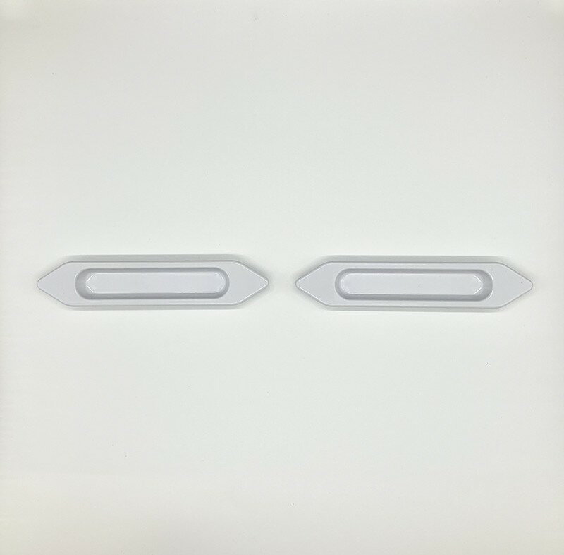 文化シヤッター製エスプリ用ワイド手掛け ABS 樹脂製（フロストホワイト）　シャッターを開け閉めする..