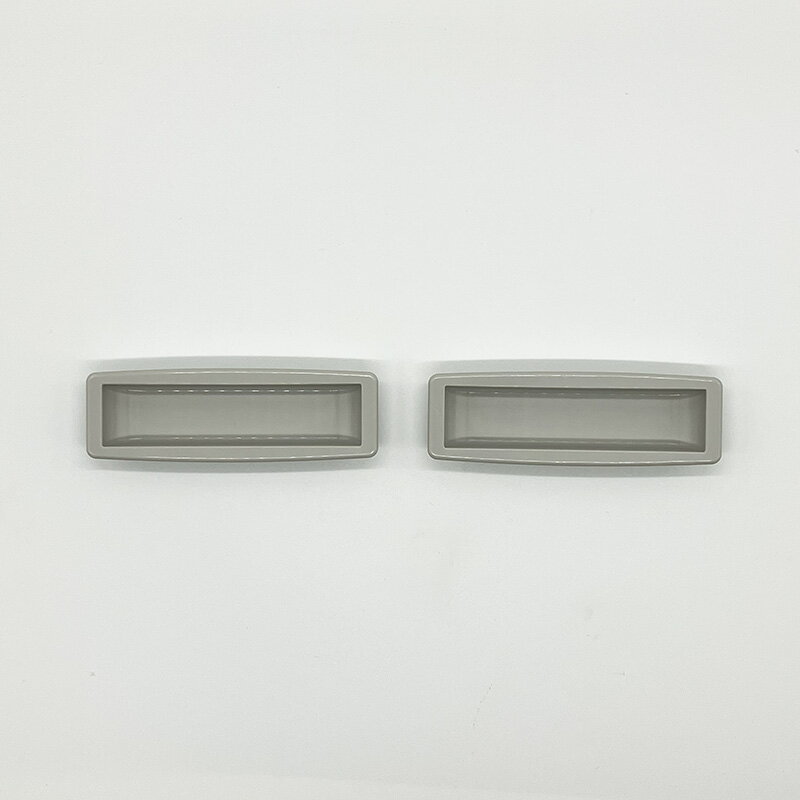 三和シヤッター製手掛け樹脂製(グレー) シャッターを上げ下げする際のシャッター取っ手です。割れてしまった、取れてしまったなど、シャッターの取っ手交換等にご利用ください。2個1組 ￥660