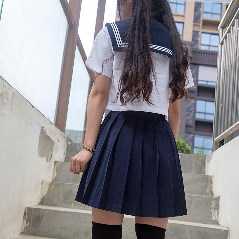 Buona vistaの【送料無料】コスプレ 制服 4点セット 女子高生 高校生 学生服 コスチューム コスプレ衣装 可愛い 彼女 セクシー 仮装 セーラー服 ミニスカ 大きいサイズ 文化祭｜アングル3