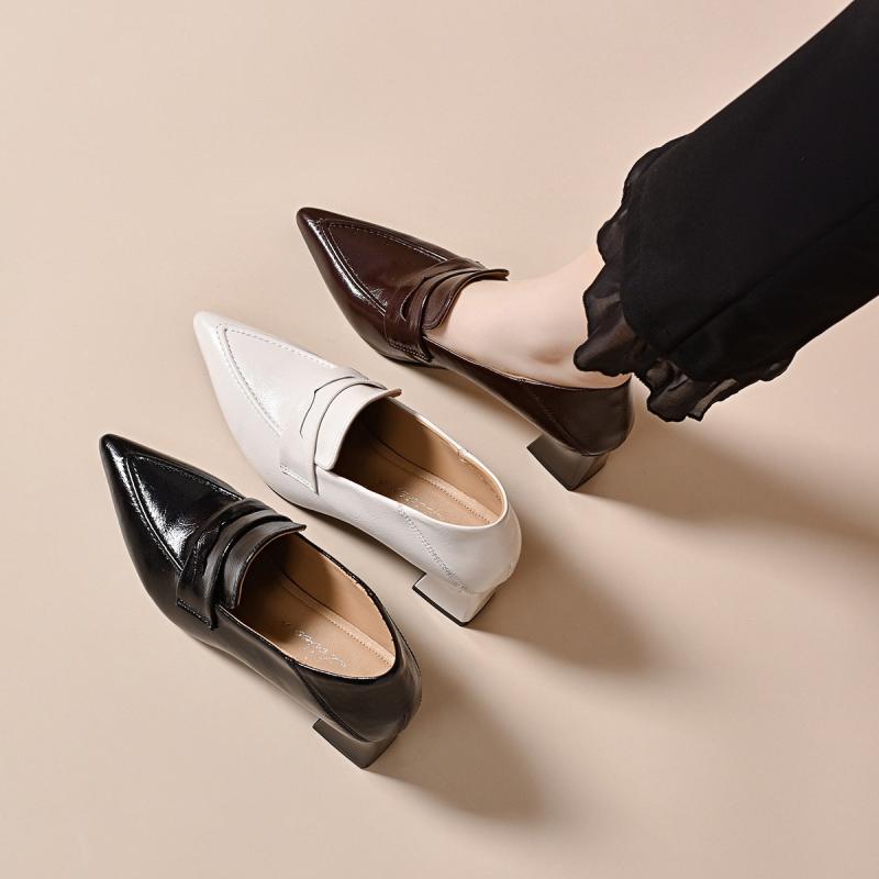 パンプス レディース ローファー 太ヒール ポインテッドトゥ チャンキーヒール スリッポン 婦人靴 シープスキン 山羊革 革 レザー フラットシューズ カジュアル 通勤 ブラック 黒 ブラウン ベージュ 春秋