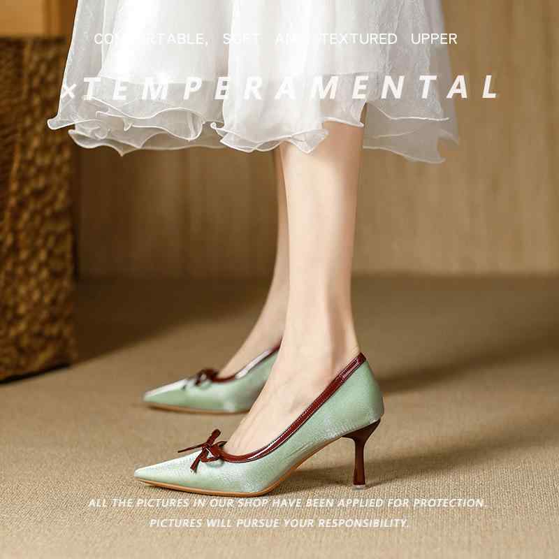 高跟パンプス レディース 婦人靴 ポインテッドトゥ チャンキーヒール リボン バイカラー 配色 コンフォート 3cmヒール 5cmヒール 7cmヒール 黒 ブラック 緑 グリーン 春夏 秋冬