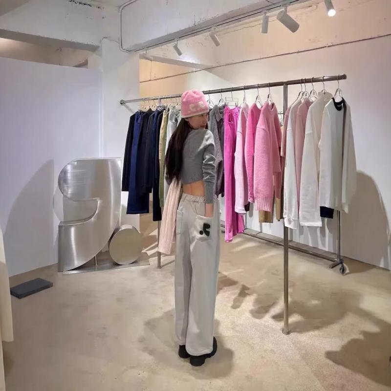 スウェットパンツ レディース 秋冬 裏起毛 韓国 RR 伸縮ウエスト ゆるシルエット ワイドレッグ リラックスパンツ 普段使い 部屋着 グレー 紺(4)