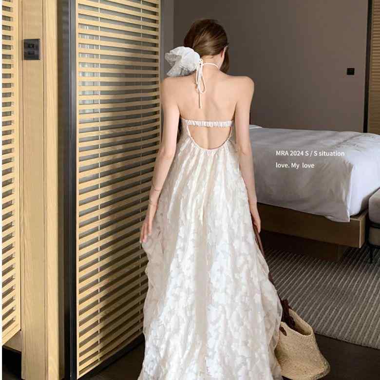 ワンピース レディース 春 リゾート風 背中開き ホルターネック Aライン ロングワンピース パッド付き ビーチスカート 3D ギャザー ウエストベルト ポリエステル エレガント