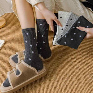 靴下 レディース ソックス 中筒丈 ポリエステル 波柄 春夏 吸汗 防臭 ブラック ホワイト グレー ネイビー