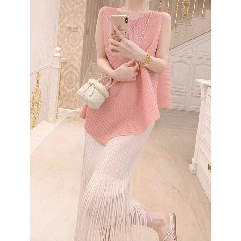 セットアップ レディース フリル袖トップス 流れるようなフリンジスカート 上下セット 2点 普段使い 街着 部屋着 ポリエステル かわいい 伸縮性 接触冷感 吸湿速乾 着痩せ効果 体型カバー ホワイト ブラック ピンク ブルー グリーン