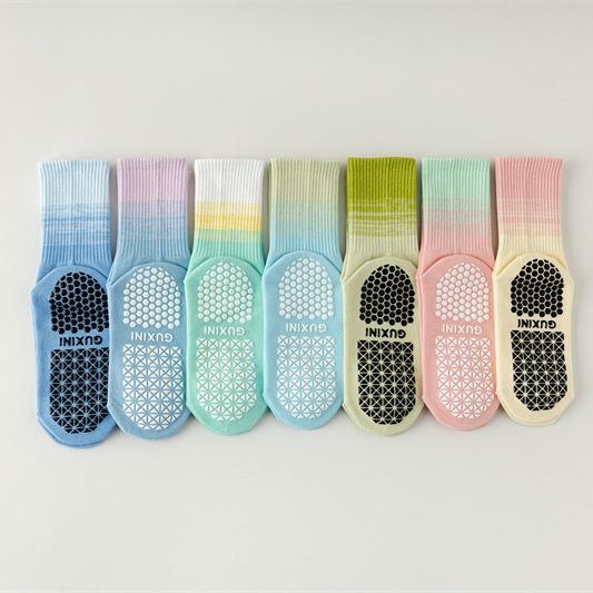 ヨガソックス レディース 滑り止め 中筒丈 プラティクス 室内 スポーツソックス かわいい 吸汗 オール..