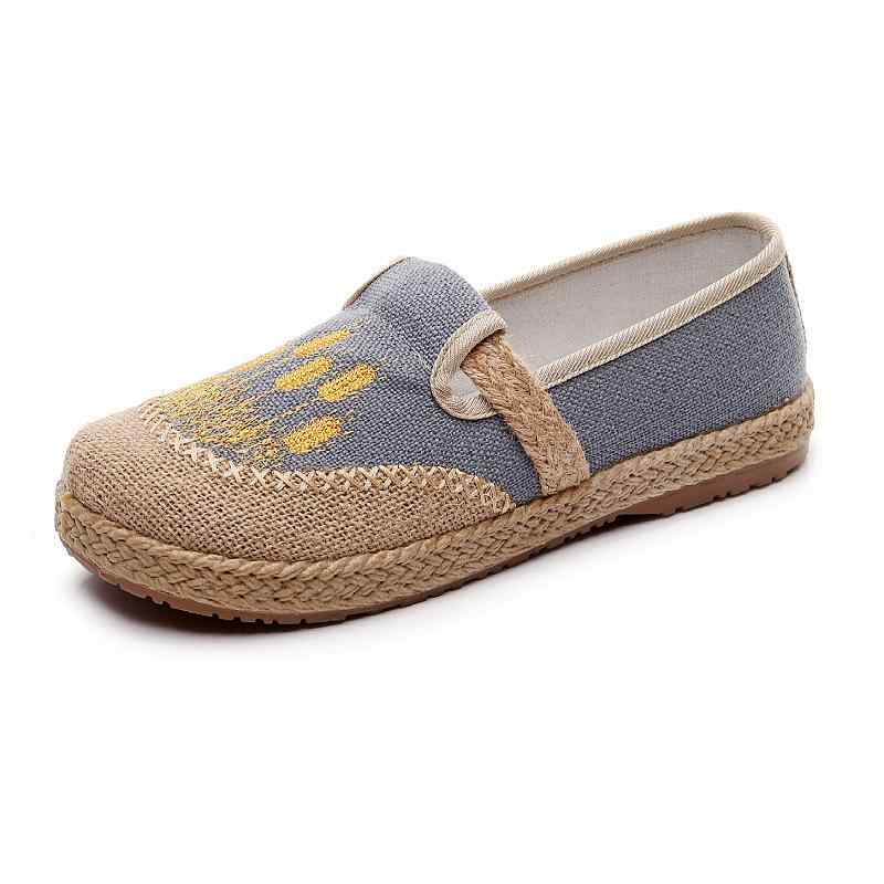 布靴 レディース ママシューズ スリッポン 刺繡 花柄 フラット ぺたんこ 帆布 キャンバス ラウンドトゥ 浅履き 軽量 丈夫 歩きやすい 滑り止め 春秋 旅行 普段使い カジュアル 米白 黒 グレー