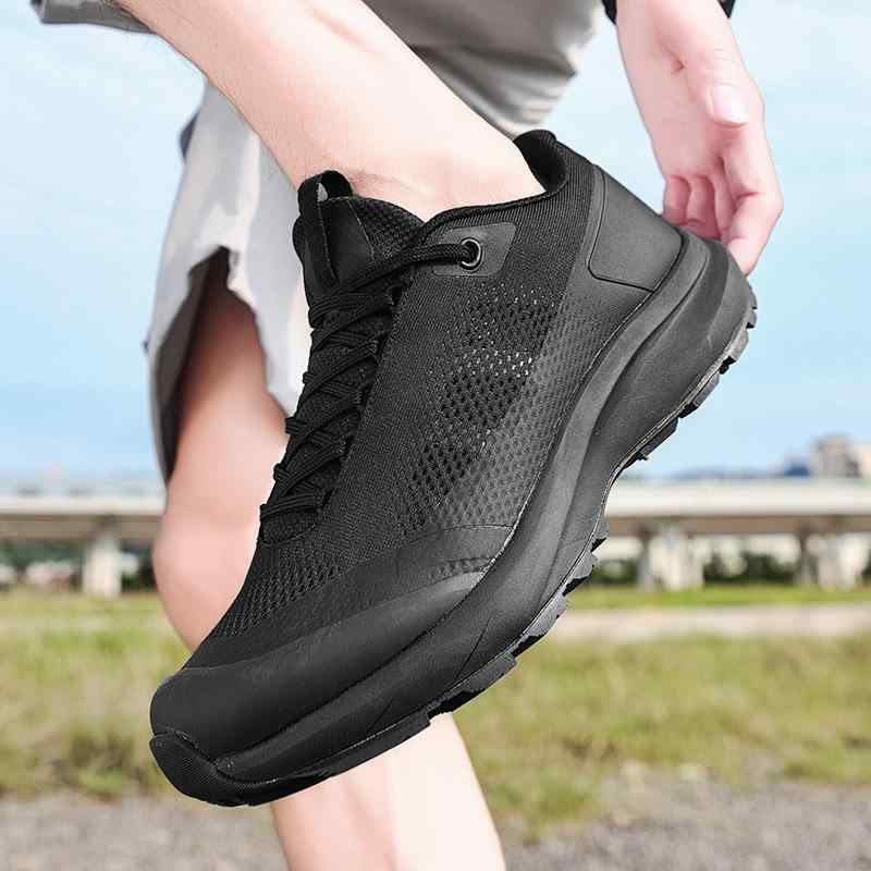 登山靴 メンズ 男性用 アウトドア シューズ トレッキングシューズ 軽登山靴 ローカット 運動靴 滑り止め 排水速乾 衝撃吸収 通気性 耐摩耗性 撥水 軽量 ブラック ホワイト ベージュ(x2)