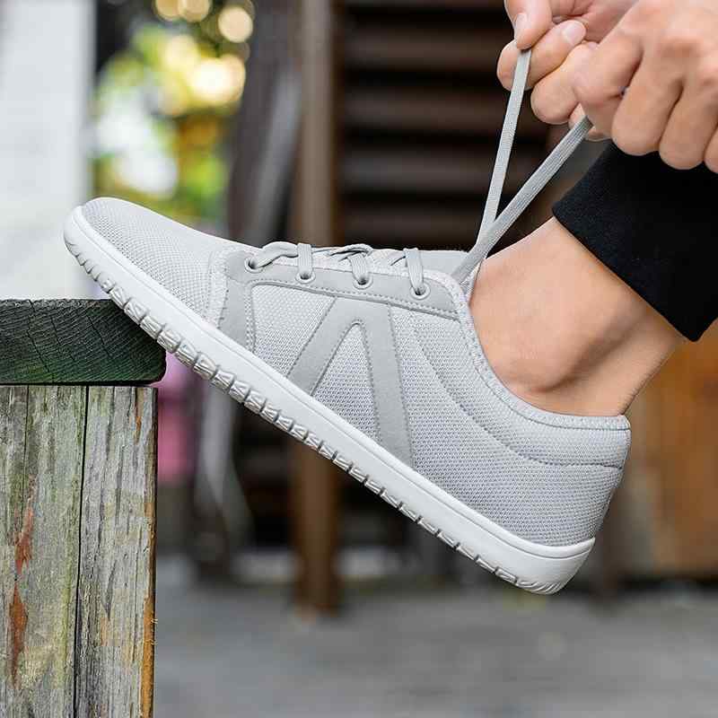 徒步靴 レディース メンズ 幅広 衝撃吸収 トレッキングシューズ 散歩靴 ウォーキングシューズ アウトドア スポーツ ローカット スニーカー 軽量 通気性 滑り止め ブラック ネイビー ホワイト グレー レッド 春夏秋冬(x2)