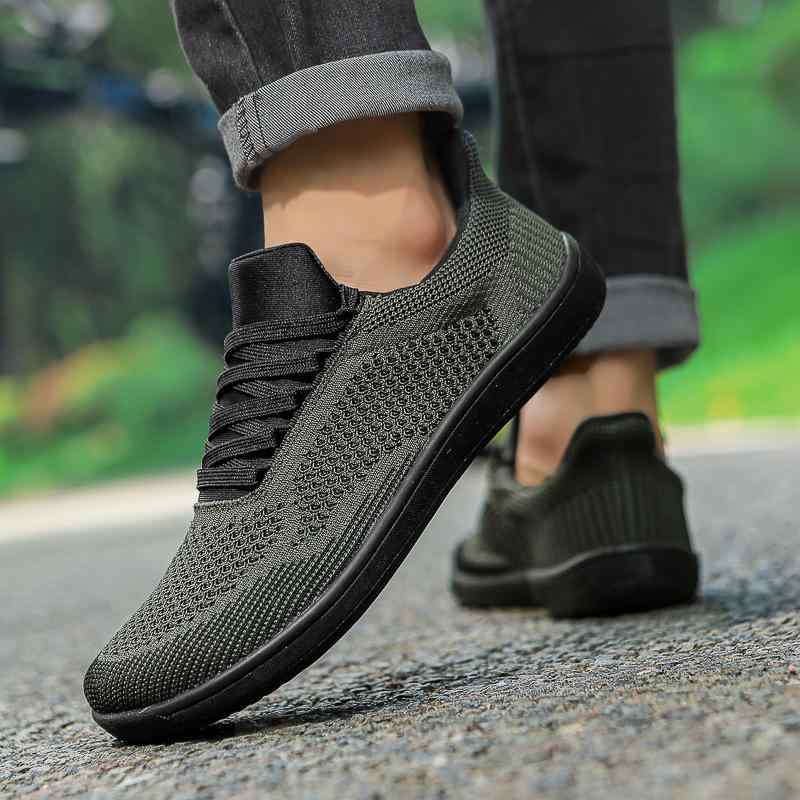 シューズ 男女兼用 運動靴 スポーツシューズ ランニングシューズ トレーニングシューズ ジム 柔軟 衝撃吸収 通気性 軽量 クッション性 滑り止め 屈曲性 フィットネス ジョギング ウォーキング 普段使い アウトドア 登山 春夏秋冬 黒 白 緑