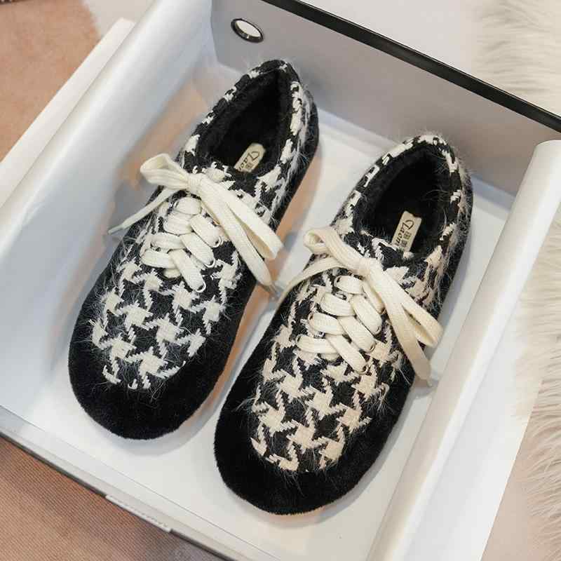 靴 レディース モカシンシューズ フラット 厚底 格子柄 ラウンドトゥ スリッポン ローカット ぺたんこ 痛くなりにくい 歩きやすい 疲れにくい あったか 防寒 保温 秋冬 ブラック ブラウン 大きいサイズ