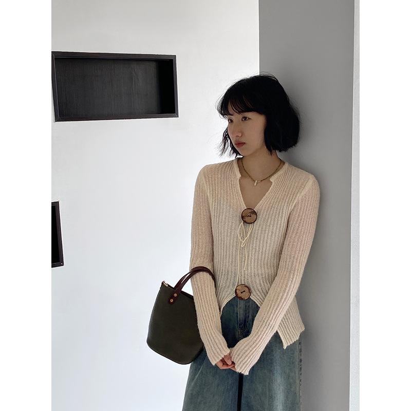 ニット レディース 薄手 トップス 春 Vネック 長袖 プルオーバー 羊毛混紡 無地 韓国 カジュアル きれいめ 杏色 カーキ ブリックレッド