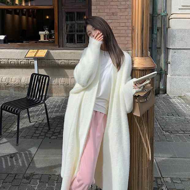 カーディガン レディース ニット 秋冬 厚手 Vネック ケーブル編み オーバーサイズ ゆったり ロング丈 無地 羽織り 日韓スタイル カジュアル かわいい 白 ホワイト ピンク系 グレー 黒 ブラック カキ色(x2)