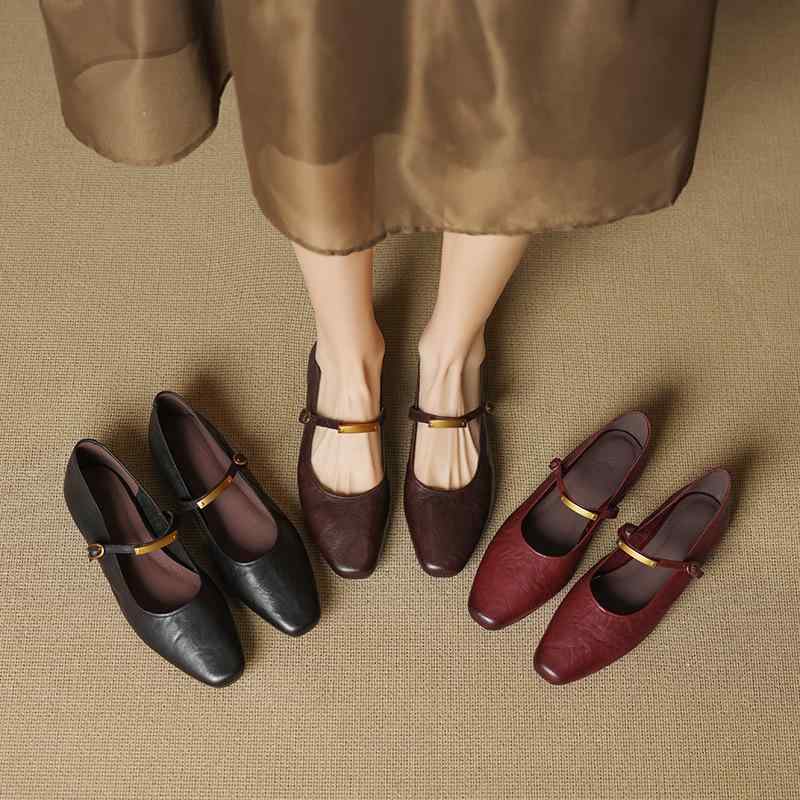 パンプス レディース 革 メタルバックル ストラップ スクエアトゥ 太ヒール ローヒール 疲れにくい 痛くなりにくい 歩きやすい 滑り止め 通勤 オフィス フォ...