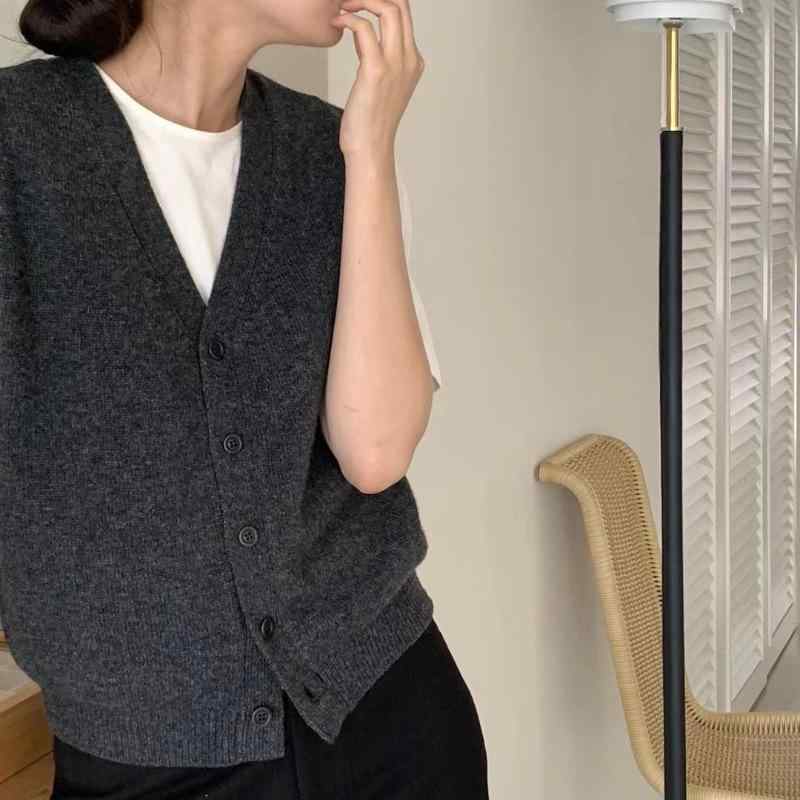 ベスト レディース 秋冬 Vネック ウール カーディガン ゆったり ノースリーブ ニット セーター 深グレー 黒 茶色 レトロ 文芸風
