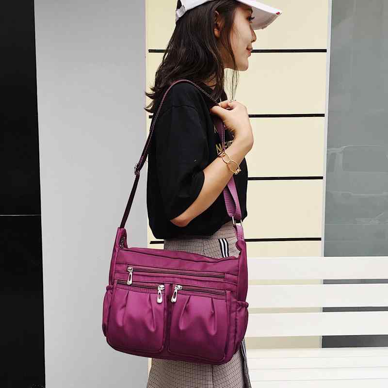 ショルダーバッグ レディース 女性用 多ポケット 軽量 撥水 ナイロン 大容量 旅行 カジュアル 斜めがけ..