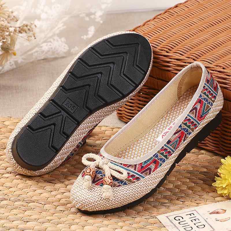 靴 レディース 布靴 スリッポン ぺたんこ靴 ローヒール 婦人靴 ラウンドトゥ カジュアル 歩きやすい 柔らかい 通気性 快適 普段使い 春夏秋 グリーン レッド