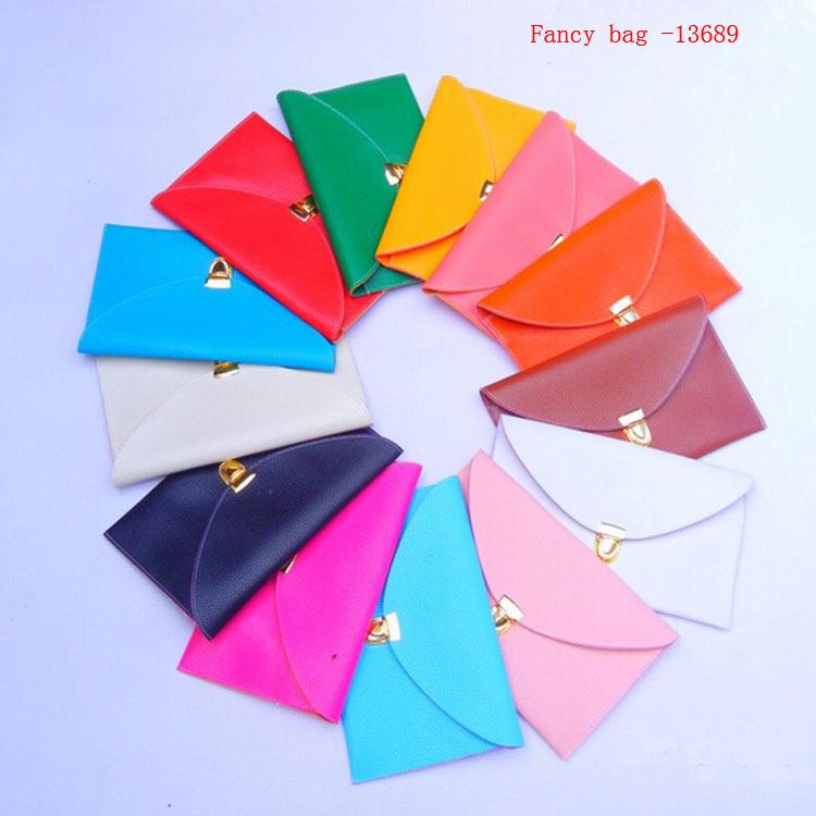 楽天ブリルビショルダーバッグ レディース PUレザー 封筒型 斜めがけ 無地 カジュアル かわいい ソフトハンドル マルチカラー（x500）