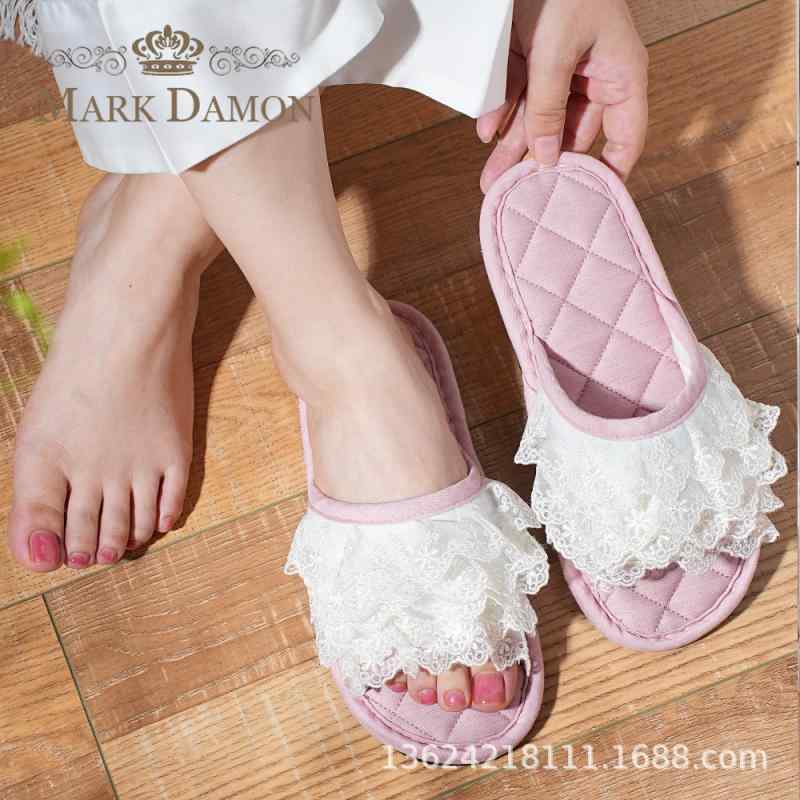 ルームシューズ レディース レース 布製 厚底 スリッパ 春夏秋冬 室内履き ピンク系 グリーン系 イエロー系 ブラウン系・拖鞋の種類: トングサンダル・靴底の材質: 布底.牛筋底・対象: 男女兼用・スタイル: 韓国・デザイン: 一文字・・...