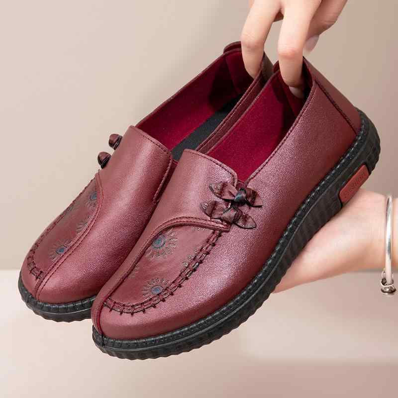 スリッポン レディース 母の日 布靴 カジュアルシューズ フラット ローヒール ぺたんこ靴 PUレザー 花柄 黒 ブラック 赤 レッド 36 37 38 39 40 41 普段履き 春秋