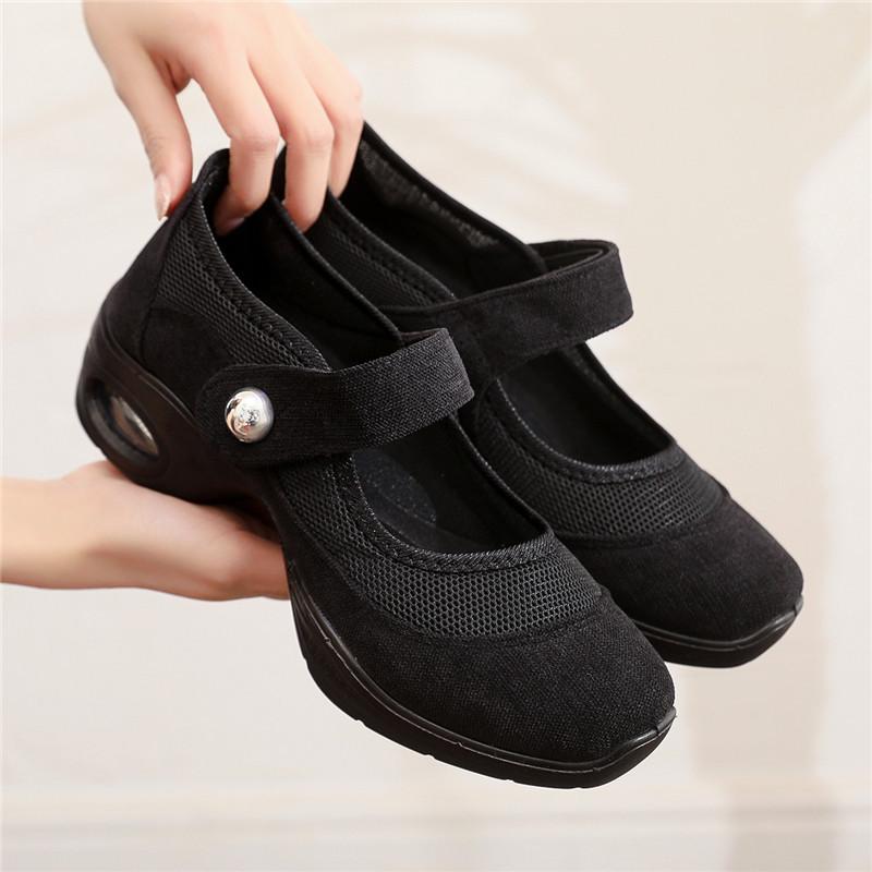 布靴 レディース 婦人靴 スリッポン スニーカー ミドルヒール 3cm〜5cm ラウンドトゥ メッシュ 通気性 伸縮性 滑り止め 黒 ブラック 赤 レッド 春(x2)