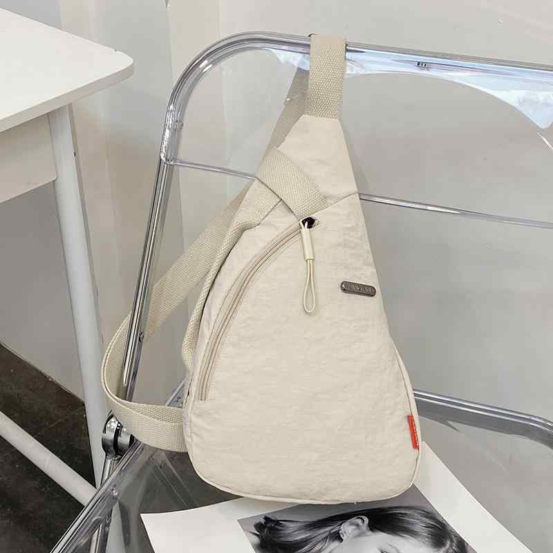 ボディバッグ メンズ レディース 男性用 女性用 兼用 ショルダーバッグ スポーティ カジュアル ストリート 普段使い 旅行 アウトドア 白 黒 ナイロン