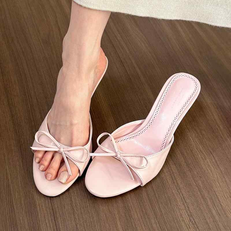 サンダル レディース 淡いピンク 細ヒール ハイヒール バタフライ チョウ 普段使い お出かけ