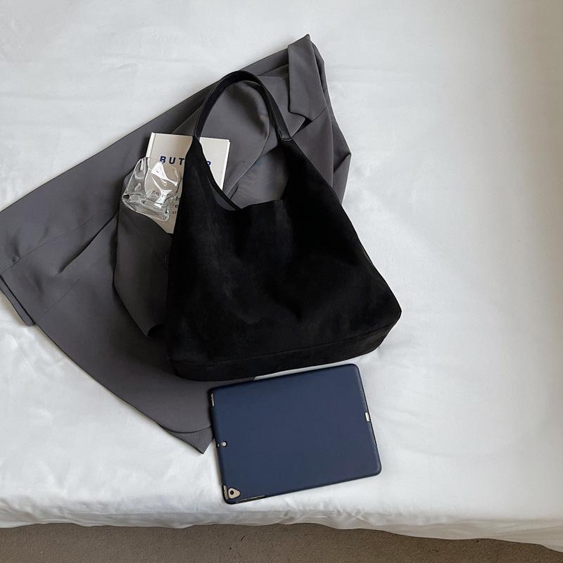 トートバッグ レディース 秋冬 スエード 大容量 通勤 鞄 肩掛け カバン ブラック カーキ ブラウン コー..