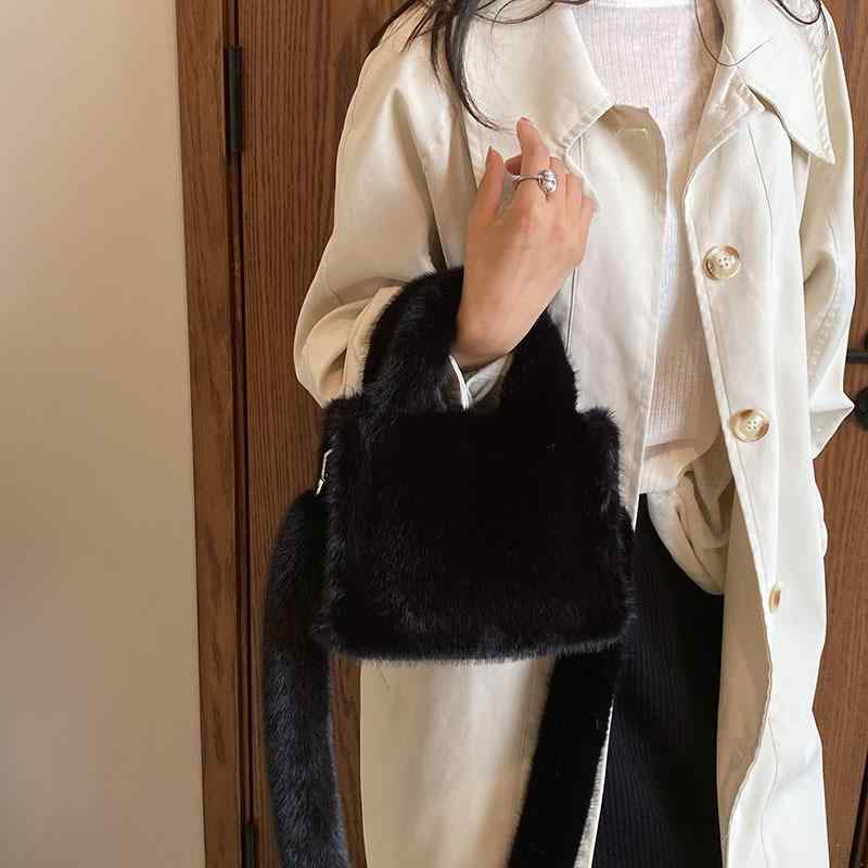 バッグ レディース 鞄 カバン ショルダーバッグ ふわふわ モコモコ かわいい おしゃれ トートバッグ 大..