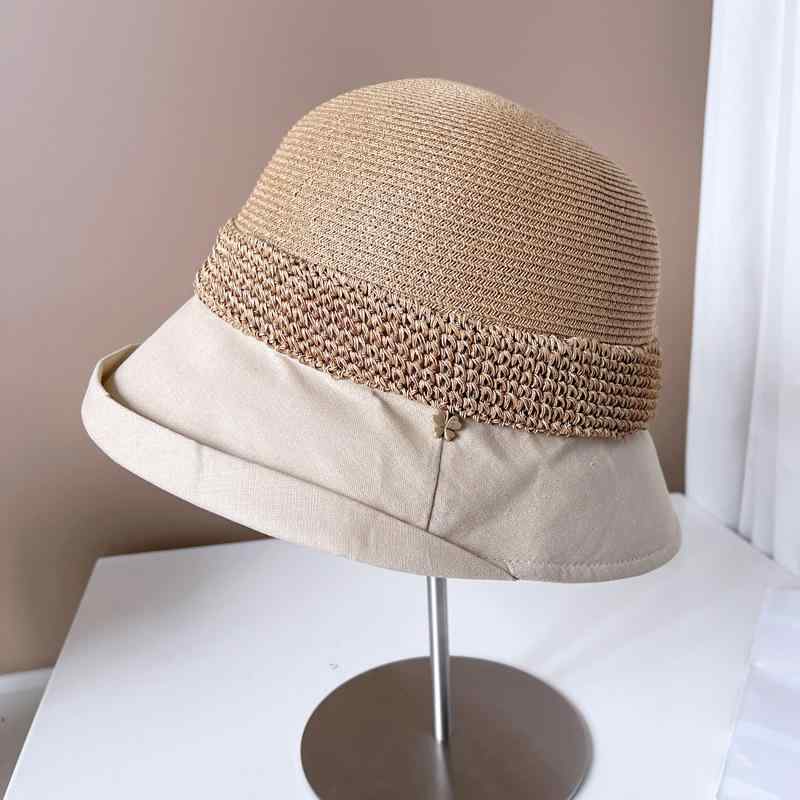 麦わら帽子 レディース 日焼け防止 四つ葉 クローバー ペンダント付き つば広 ハット ブラック カーキ ベージュ M 56-58cm 手編み 草編み帽子 紫外線対策 通気性 遮光 日よけ帽 カジュアル エレガント 軽量 普段使い2