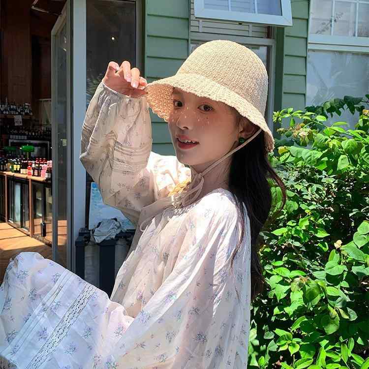 麦わら帽子 レディース 2024年 新作 漁夫帽 チューリップハット 日焼け防止 UVカット ベージュ 海塩ブ..