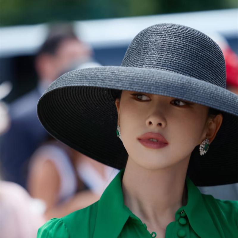 麦わら帽子 レディース 春夏 つば広 ハット UVカット 紫外線対策 日焼け防止 通気性 遮光 あご紐付き かわいい おしゃれ 海辺 旅行 アウトドア 黒2