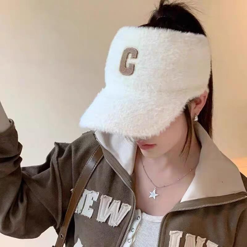 ニット帽 レディース 秋冬 防寒 暖かい ポニーテール 穴あき キャップ 無地 小顔効果 かわいい おしゃれ 白 黒 伸縮性 普段使い