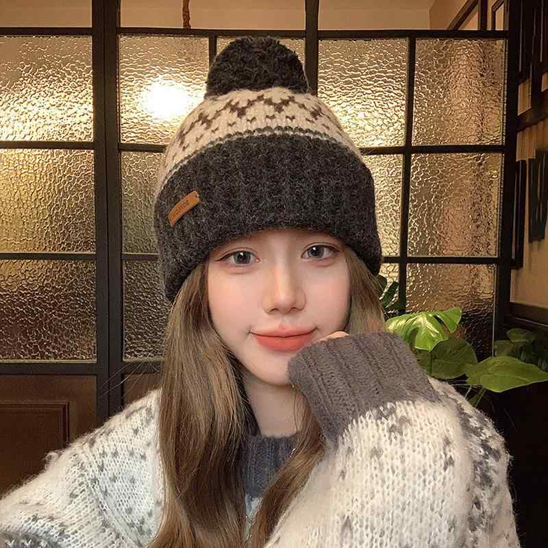 ニット帽 レディース 秋冬 防寒 保温 かわいい ポンポン 提花 ニット帽子 深灰色 酒红色 カーキ色 米白..