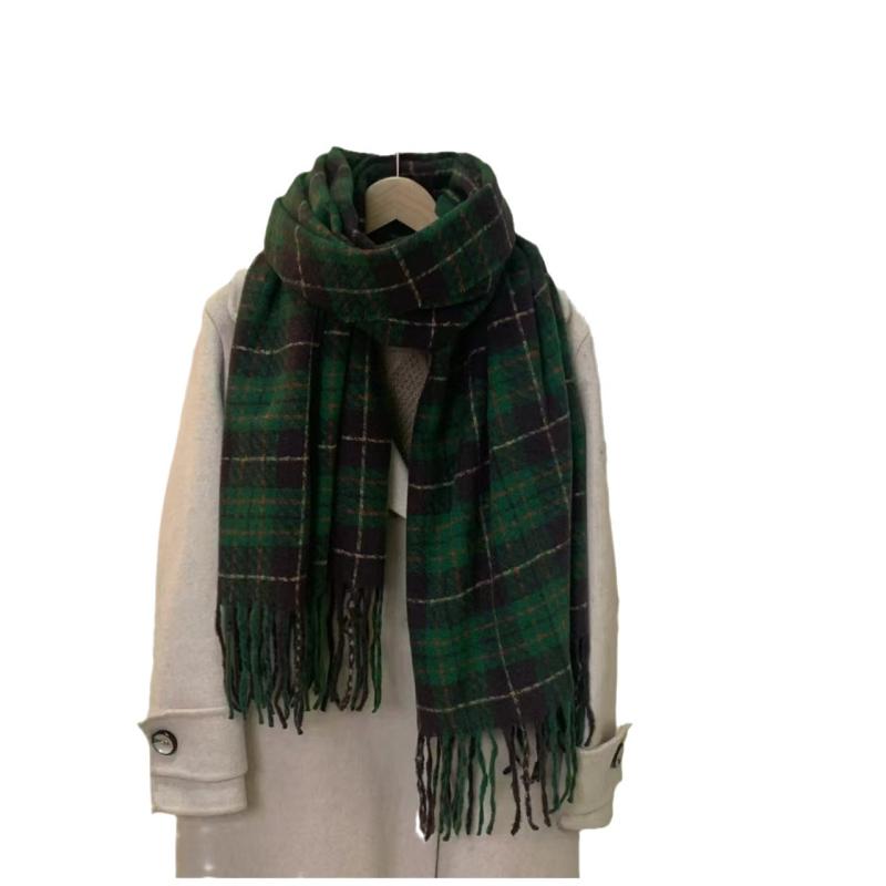マフラー レディース メンズ 秋冬 格子柄 ストール ショール 暖かい 防寒 couple 雰囲気 ふんわり 文芸復古 斜紋 タータンチェック かわいい おしゃれ プレゼント パープル グリーン ブラック カーキ ブラウン クリスマス レッド ポリエス