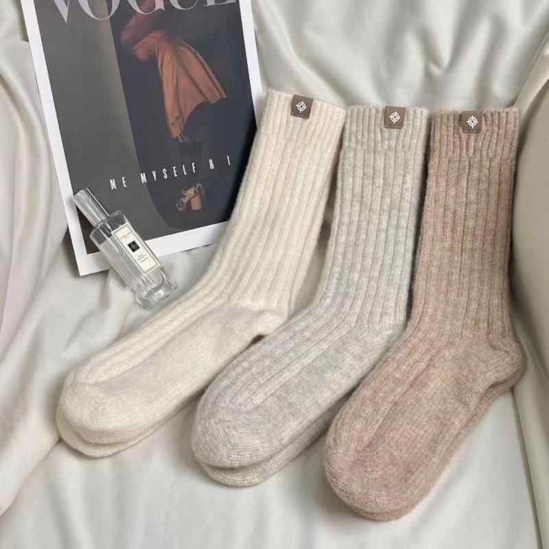 靴下 レディース 秋冬 ウール混紡 あったか ミドル丈 ソックス 韓国 かわいい シンプル 無地 ルーズソックス 暖かい 冷え対策 防寒 滑り止め オフホワイト ベージュ グレー ブラック2