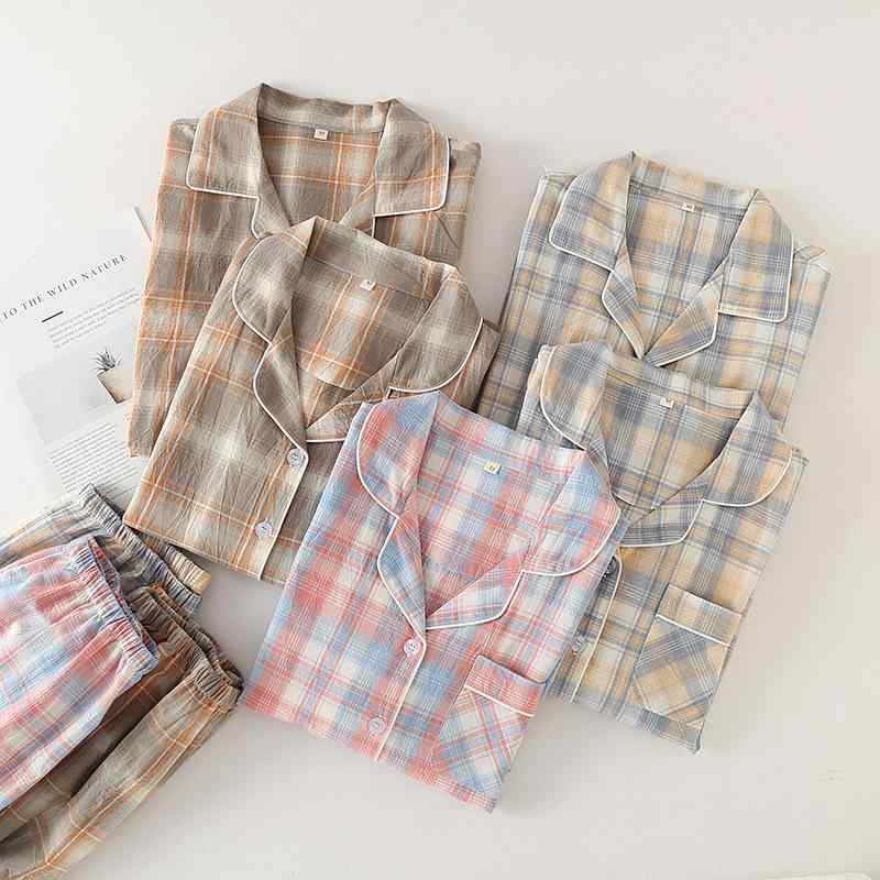 パジャマ レディース メンズ 綿 格子柄 薄手 長袖 長ズボン 春秋冬 夫婦 ペア ホームウェア セットアップ 女性用 ピンク系 ベージュ系 ブラウン系 男性用 部屋着 リラックスウェア・カテゴリ: セットアップ・素材: 綿・スタイル: セットアップ・主な素材: 綿・厚さ: 薄手・ネックライン: 襟付き・袖丈: 長袖・パンツ丈: 長ズボン・機能: 部屋着・対象シーズン: 冬.秋.オールシーズン・適用シーン: 部屋着・カラー: ピンク格子（女性）.ベージュコーヒー格子（女性）.コーヒー格子（女性）.ベージュコーヒー格子（男性）.コーヒー格子（男性）・サイズ: M.L.XL・カジュアル