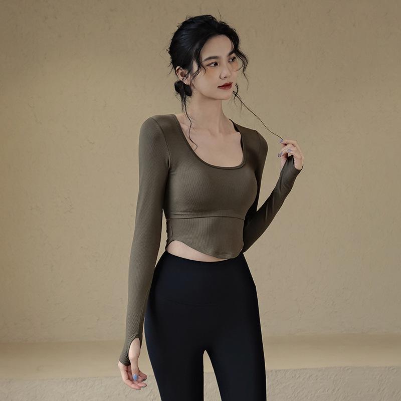 ヨガウェア レディース 秋冬 スポーツトップス 長袖 胸パッド付き ランニング フィットネスウェア 伸縮性 吸湿性 グリーン カーキ ブラック2